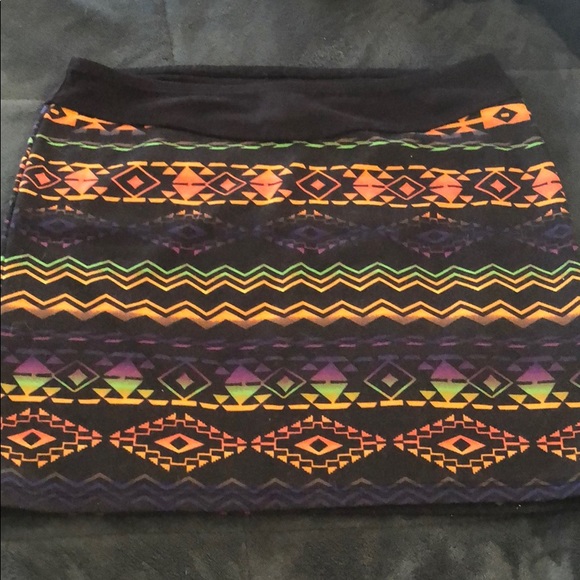 Multicolor Aztec Print Skirt - Picture 3 of 4
